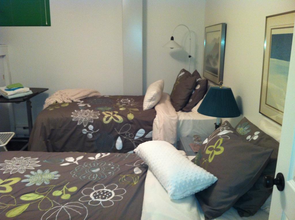 B&B Aux Deux Pignons Donnacona Room photo