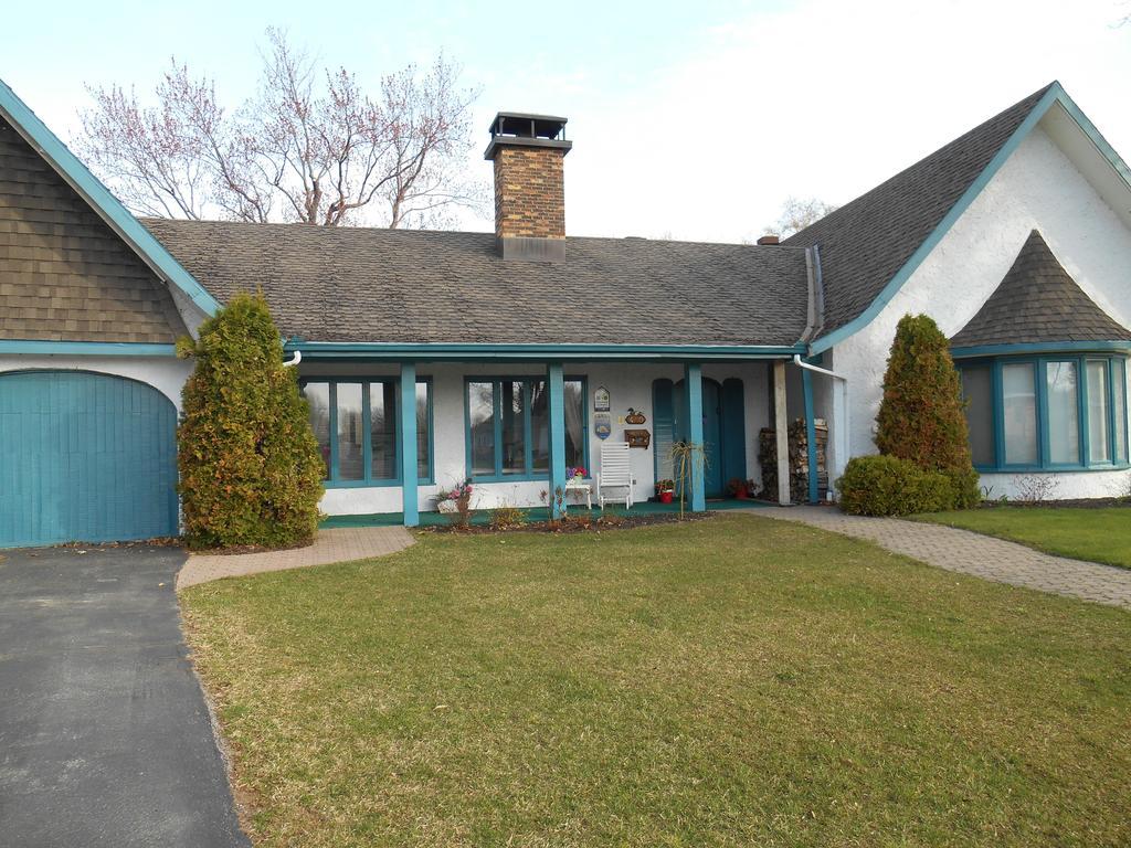 B&B Aux Deux Pignons Donnacona Exterior photo
