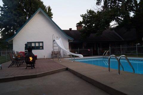 B&B Aux Deux Pignons Donnacona Exterior photo